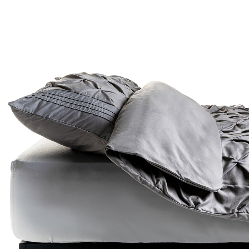 Deluxe Pleated Duvet Cover with Pillowcases