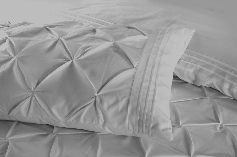 Deluxe Pleated Duvet Cover with Pillowcases