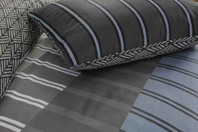 Rapport Lines Printed Duvet Cover with Pillowcases